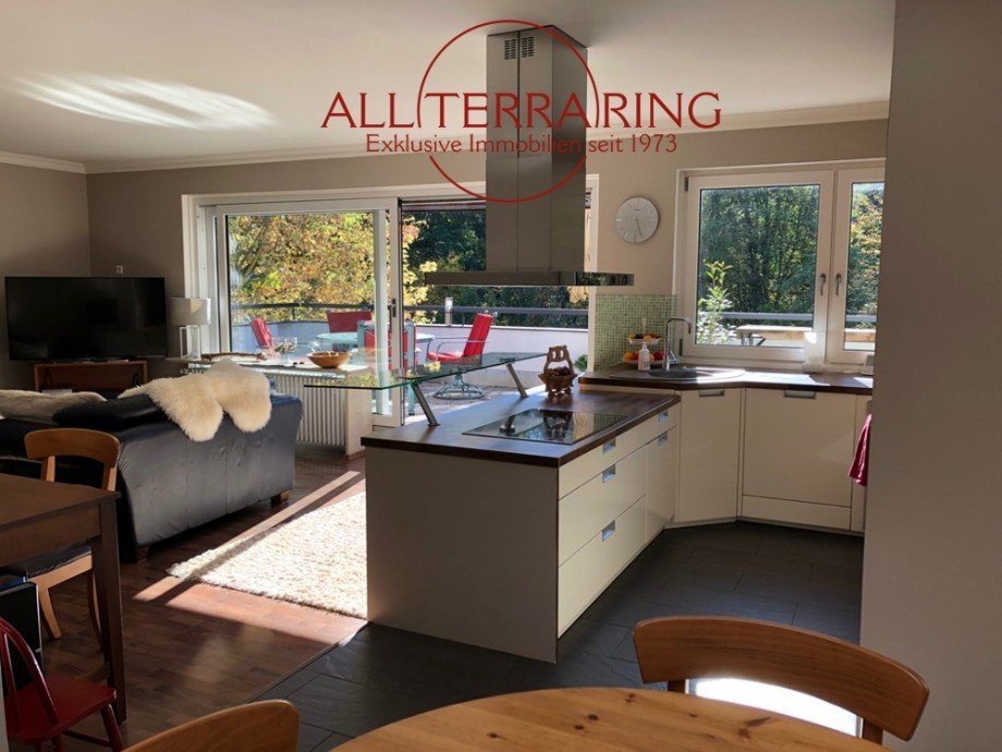 K�che und Wohnbereich mit Terrassenzugang Penthousewohnung Harlaching, M�nchen