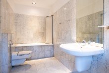  VERKAUFT ! ALTBAUJUWEL RENOVIERT MIT KAMIN DACHTERRASSE - THALKIRCHEN-OBERSENDLING