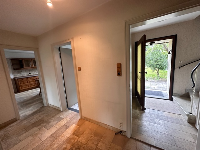Flur EG Haus M�nchen / Allach