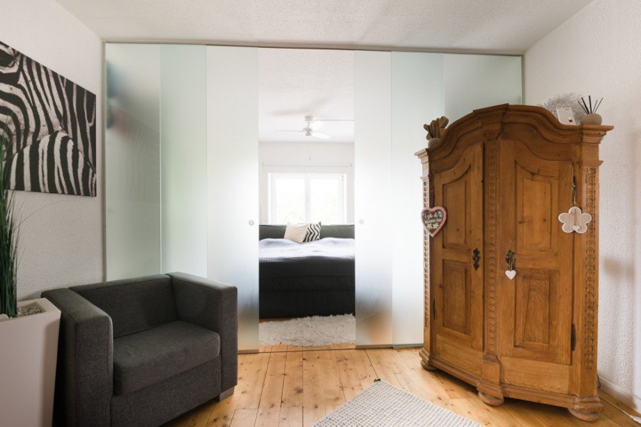 Blick zum Schlafzimmer Maisonettewohnung Andechs / Frieding