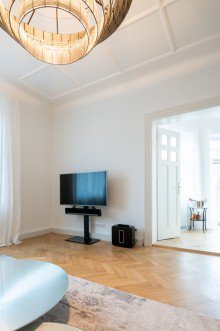  VERMIETET ! BELETAGE EXKLUSIVE ALTBAUWOHNUNG MIT TERRASSE UND KAMIN IN  WUNDERSCH�NEM ALTBAU NEUHAUSEN