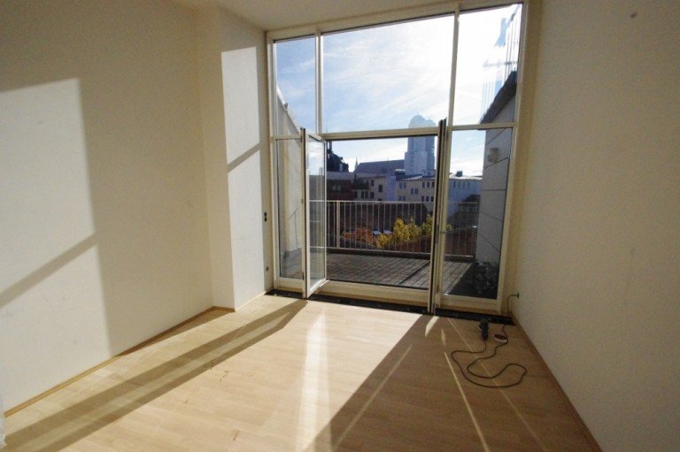  M�nchen - Altstadtkern B�rofl�che VERMIETET - ARBEITEN MIT BLICK AUF DIE M�NCHNER ALTSTADT - LIFT - MAXIMILIANSPLATZ