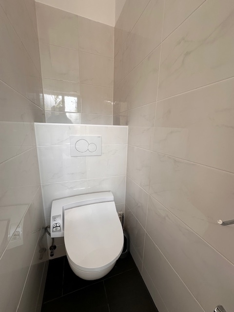 Toilette Wohnung M�nchen / Obermenzing