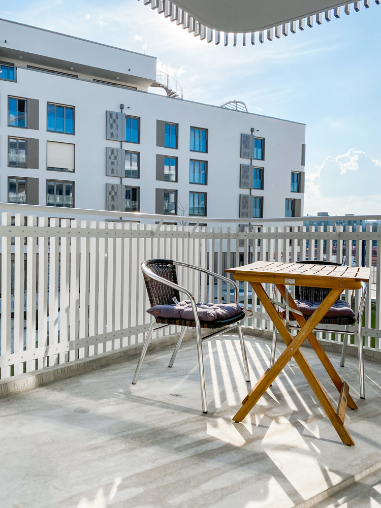  M�nchen / Perlach - Perlach Etagenwohnung EXKLUSIVES VOLLM�BLIERTES APARTMENT MIT GRO�EM BALKON IN PERLACH-ALPENBLICK VON DER DT
