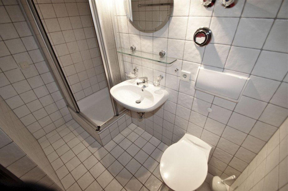 G�stebadezimmer Etagenwohnung M�nchen