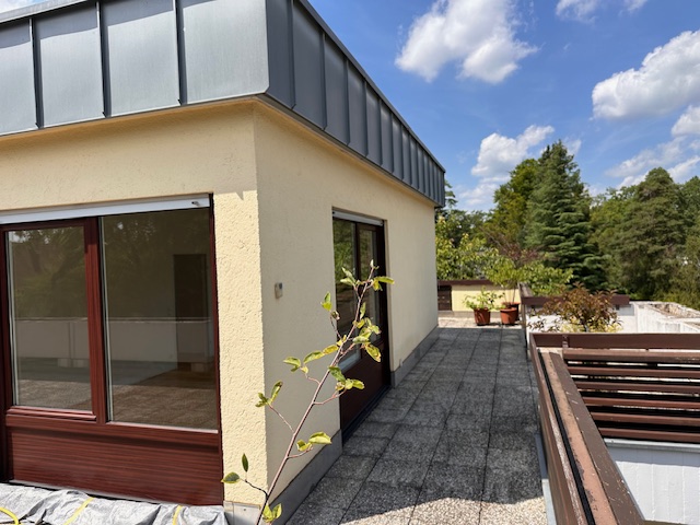 umlaufende DT Wohnung M�nchen / Obermenzing