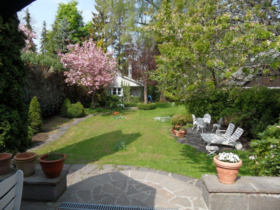 Gartenansicht Doppelhaush�lfte Freising