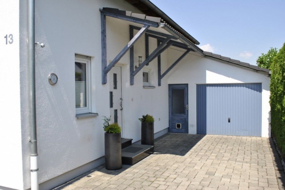 Hofeinfahrt Einfamilienhaus Feldkirchen