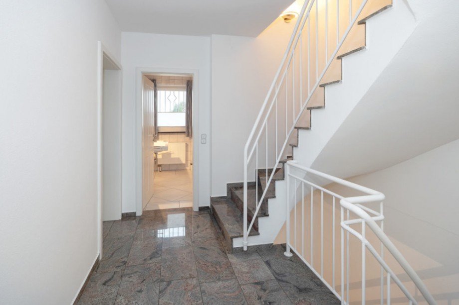 Treppenhaus Doppelhaush�lfte Neuried
