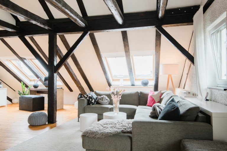 Sch�ner Wohnen Andechs / Frieding Maisonettewohnung GRO�Z�GIGE MAISONETTE WOHNUNG MIT WOHNK�CHE, KAMIN UND S�D BALKON FRIEDING 8 MIN NACH HERRSCHING