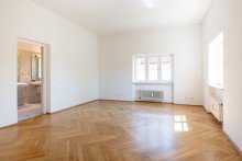  VERKAUFT ! ALTBAUJUWEL RENOVIERT MIT KAMIN DACHTERRASSE - THALKIRCHEN-OBERSENDLING