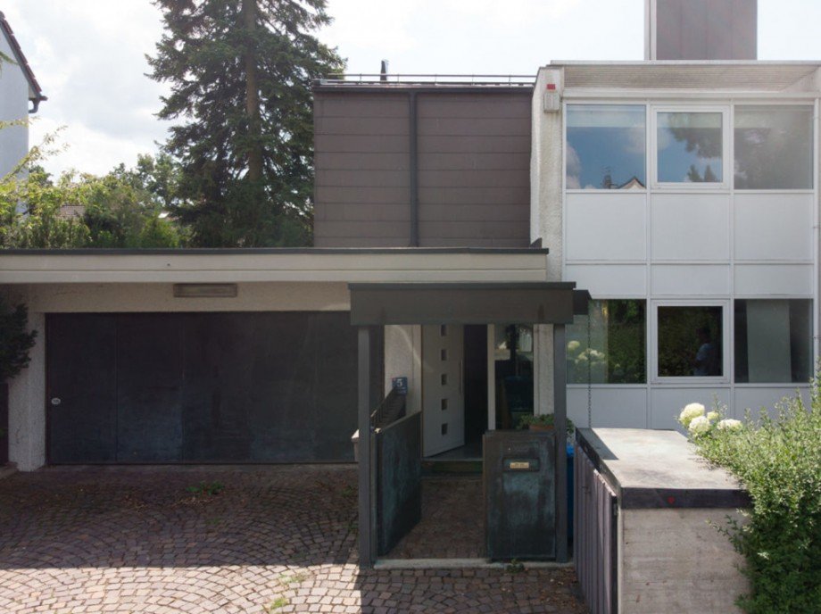 Strassenansicht.png Doppelhaush�lfte M�nchen