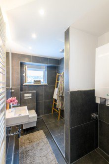 Guldeinstr 52-16 VERKAUFT ! ERSTBEZUG NACH SANIERUNG ! TOPLAGE IM WESTEND - 3 ZIMMER + WOHNK�CHE - PROVISIONSFREI !