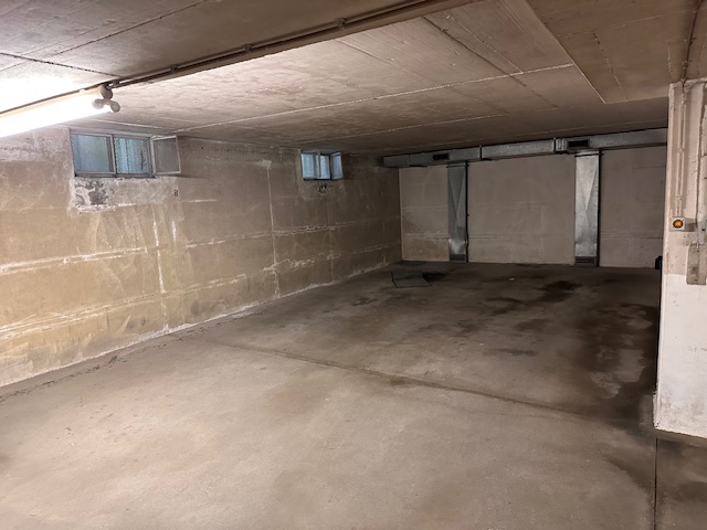 Stellplatz Wohnung M�nchen / Obermenzing