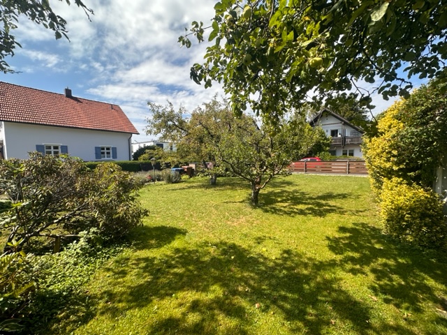 Stra�enseite Haus M�nchen / Allach