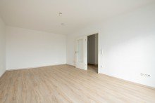 VERMIETET DACHTERRASSEN WOHNUNG IN NEUHAUSEN MIT BLICK �BER DIE STADT- ERSTBEZUG NACH SANIERUNG !