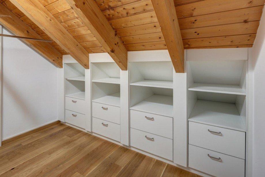 Ankleide Doppelhaush�lfte Neuried