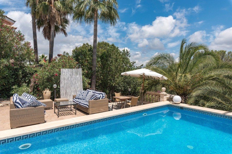 Poolbereich Villa Calvi� / Costa de la Calma