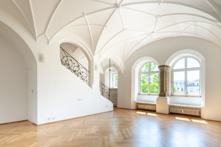  Thalkirchen-Obersendling - Sendling Etagenwohnung VERKAUFT ! ALTBAUJUWEL RENOVIERT MIT KAMIN DACHTERRASSE - THALKIRCHEN-OBERSENDLING