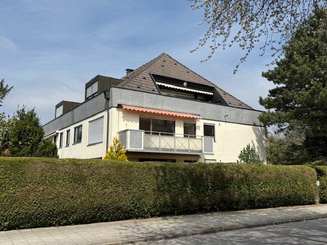 Hausansicht M�nchen Etagenwohnung VERKAUFT ! Ruhige Wohnperle am Tizianplatz in Bestlage Nymphenburg