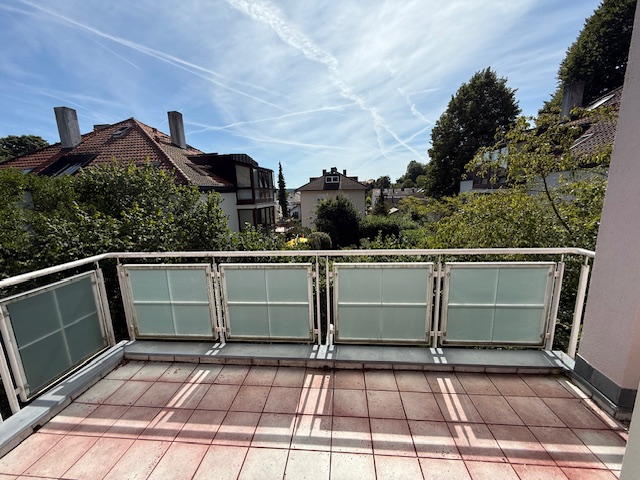 gro�er Balkon Etagenwohnung Starnberg