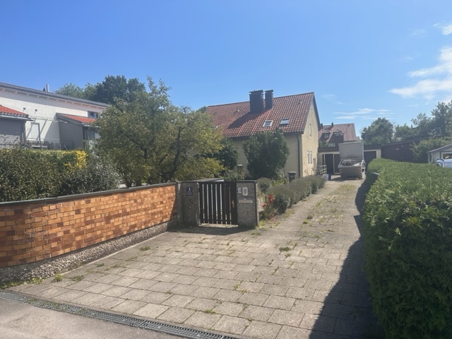 Zufahrt Haus M�nchen / Allach